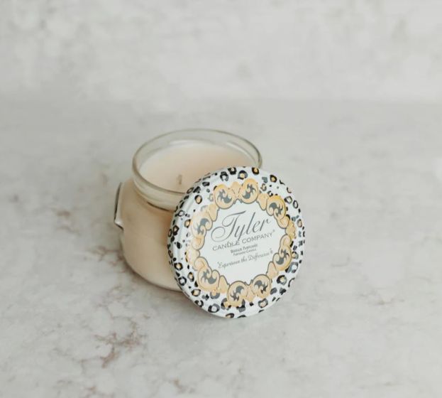 22 Oz. Platinum Candle