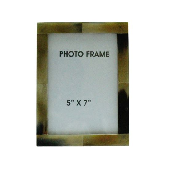 4“ x 4" White Criss-Cross Frame