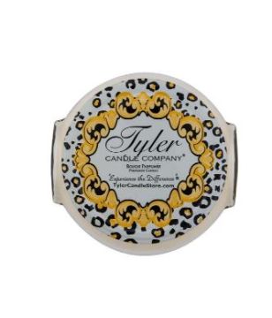 22 Oz Dolce Vita Candle