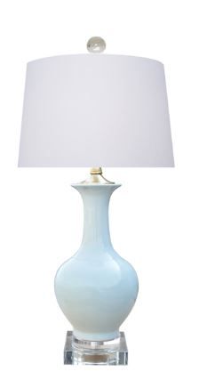Porcelain White Rain Vase Lamp