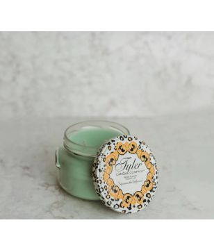 22 Oz Pearberry Candle